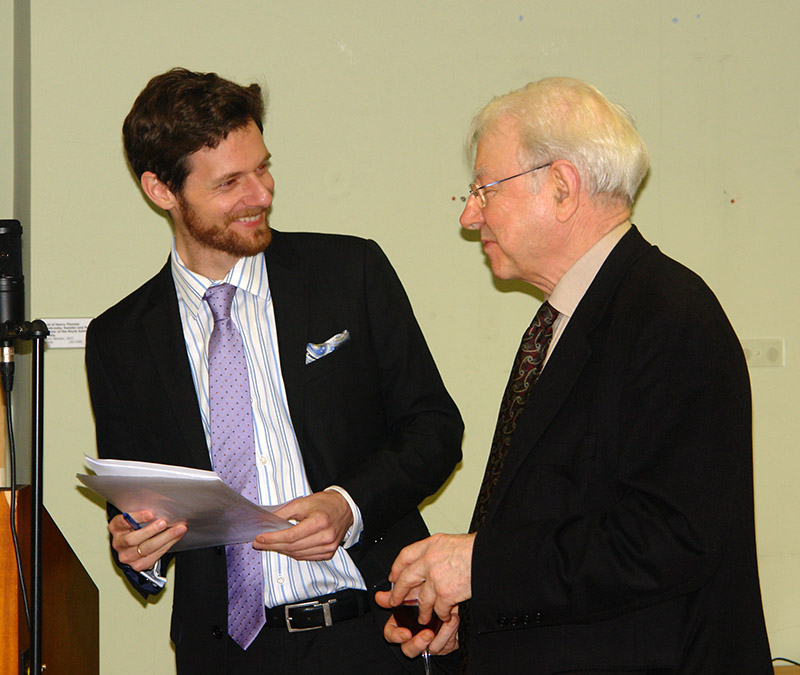 Dr Arthur Dudney talks to RAS President, Gordon Johnson